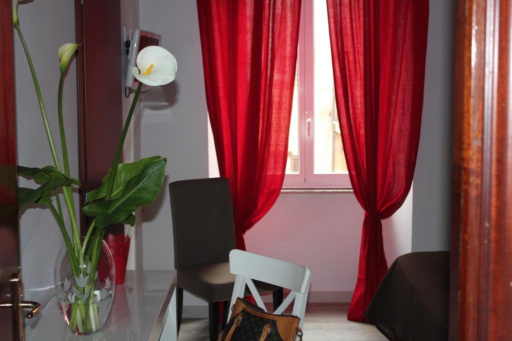 B&B Gallia'S Rooms Rome Bagian luar foto