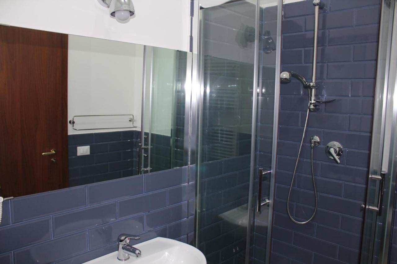 B&B Gallia'S Rooms Rome Bagian luar foto